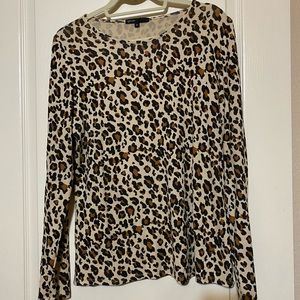 Light weight long sleeve top